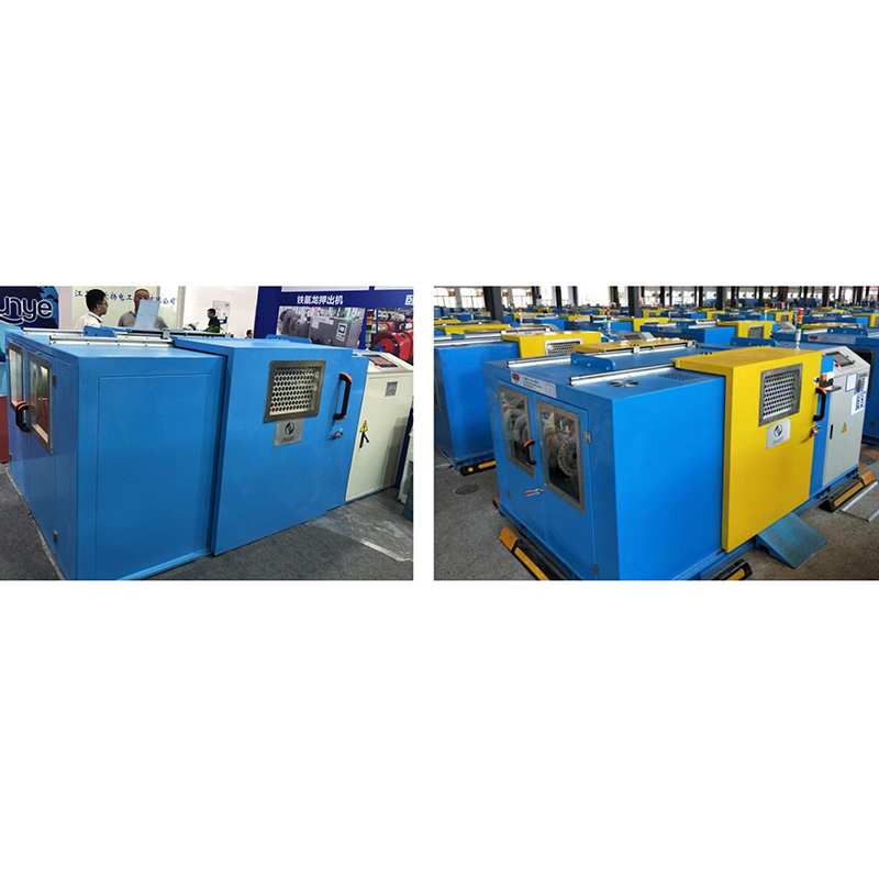 Machine à triple toronnage